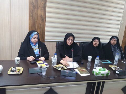 تقدیر از اهالی قلم در ایجاد انگیزه در نویسندگان و شاعران تاثیر مضاعفی خواهد داشت