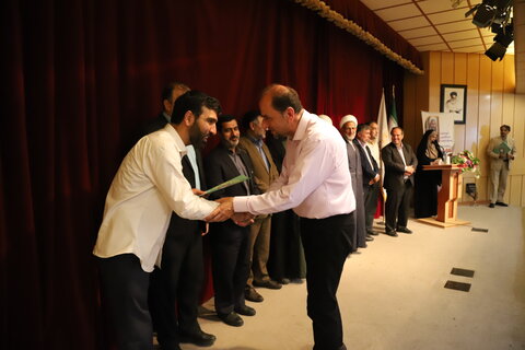 احیای محافل تاریخ و فلسفه در کتابخانههای عمومی