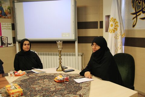 ابتکار نهاد در راه اندازی محافل ادبی در تمامی استانها و شهرستان ها ارزشمند است