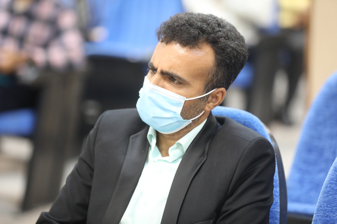 نویسندگان و صاحبان قلم به فرهنگ هویت و معنا میدهند