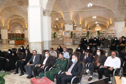 نشست ملی روایت مادری در کرمان برگزار شد