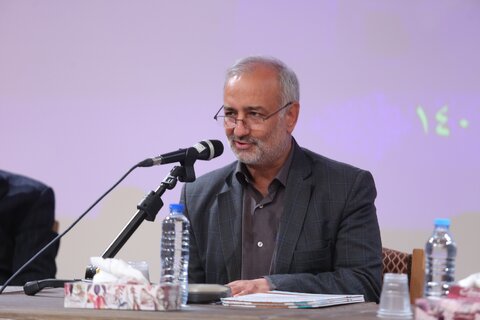 آیین تکریم و معارفه مدیرکل کتابخانه های عمومی قم برگزار شد