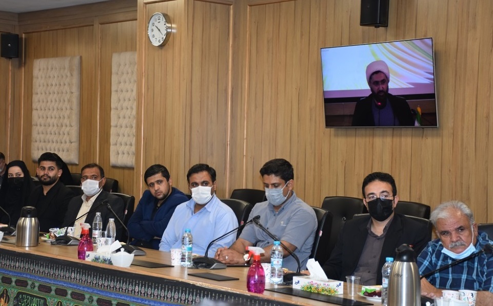 هدف محافل ادبی کتابخانه ها شناسایی، پرورش و تقویت استعدادهای ادبی کشف نشده جامعه است