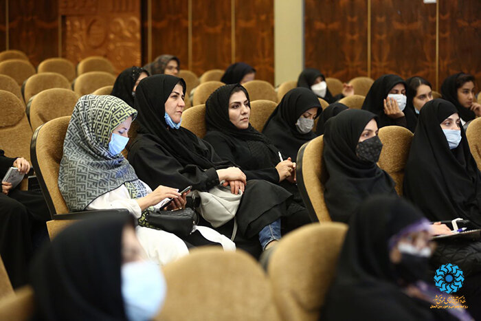 مطالعه داستانهای موفق و تمرین نوشتن در شما تغییر ایجاد میکند