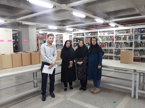 ۸۵۰ نسخه کتاب به کتابخانه‌ عمومی علامه طباطبائی شهرستان ابهر اهدا شد