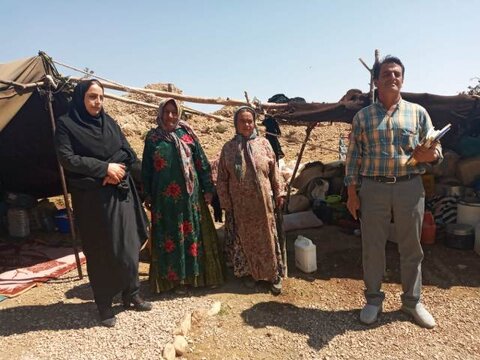 طعم شیرین کتابخوانی در باغهای سیب کاکان