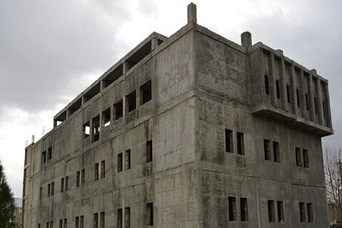 وزیر فرهنگ و ارشاد اسلامی از پروژه کتابخانه مرکزی کرمانشاه بازدید کرد