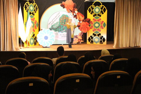 در قصه گویی باید به همه واژهها احترام بگذاریم