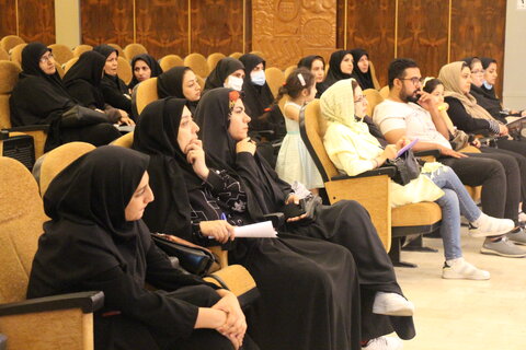 در قصه گویی باید به همه واژهها احترام بگذاریم