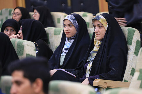 آیین تکریم و معارفه مدیران کل پیشین و جدید کتابخانههای عمومی استان یزد