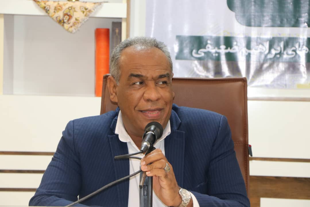 شاعر هرمزگانی در ویژه برنامه «ماه نگاه ۲» تجلیل شد