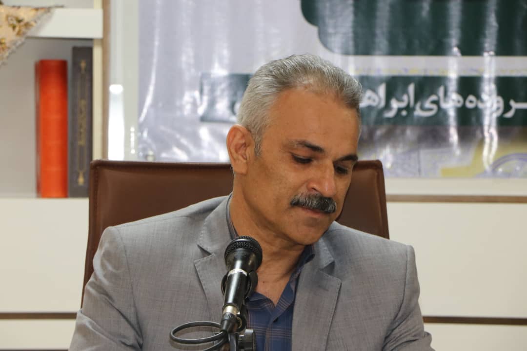 شاعر هرمزگانی در ویژه برنامه «ماه نگاه ۲» تجلیل شد