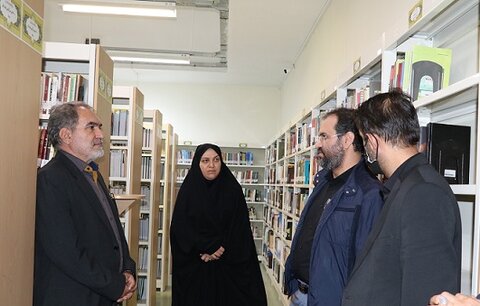 بازدید معاون قرآن و عترت وزیر فرهنگ و ارشاد اسلامی از کتابخانه مرکزی اردبیل