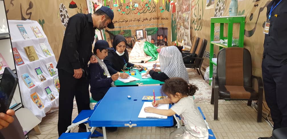 خدمات فرهنگی به زائرین اربعین حسینی در موکبهای نهاد کتابخانهها به روایت تصویر