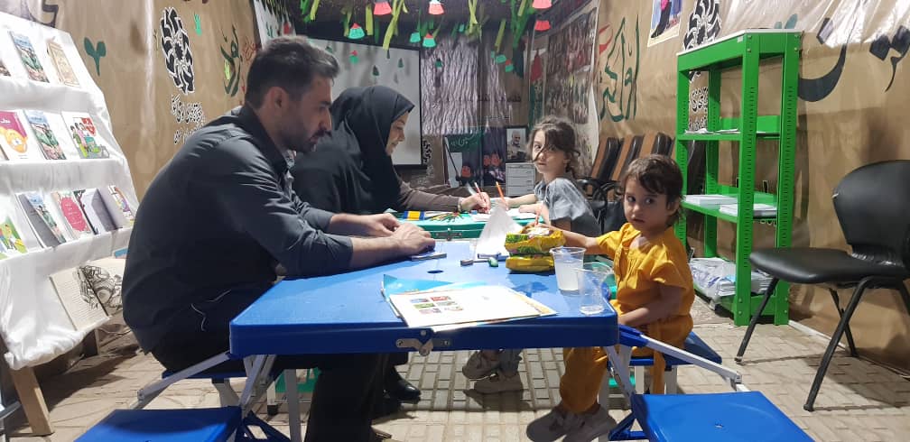 خدمات فرهنگی به زائرین اربعین حسینی در موکبهای نهاد کتابخانهها به روایت تصویر