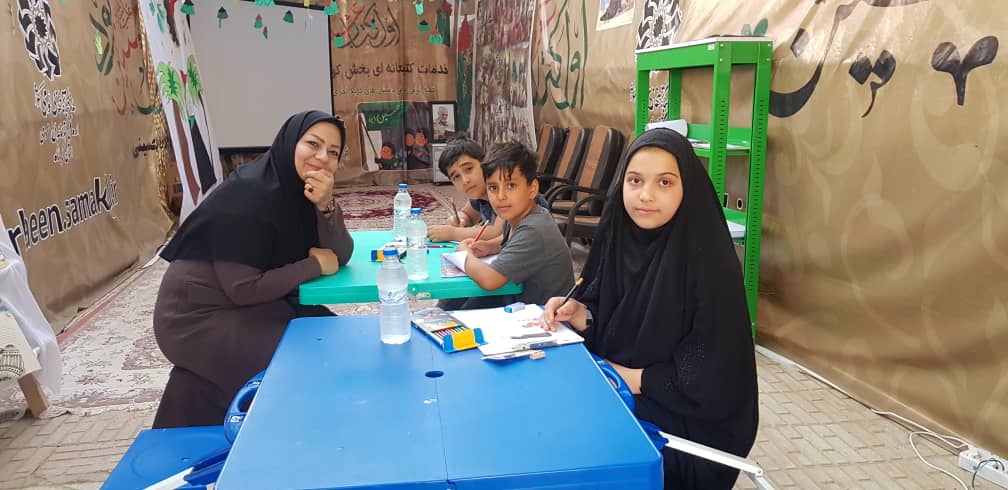 خدمات فرهنگی به زائرین اربعین حسینی در موکبهای نهاد کتابخانهها به روایت تصویر