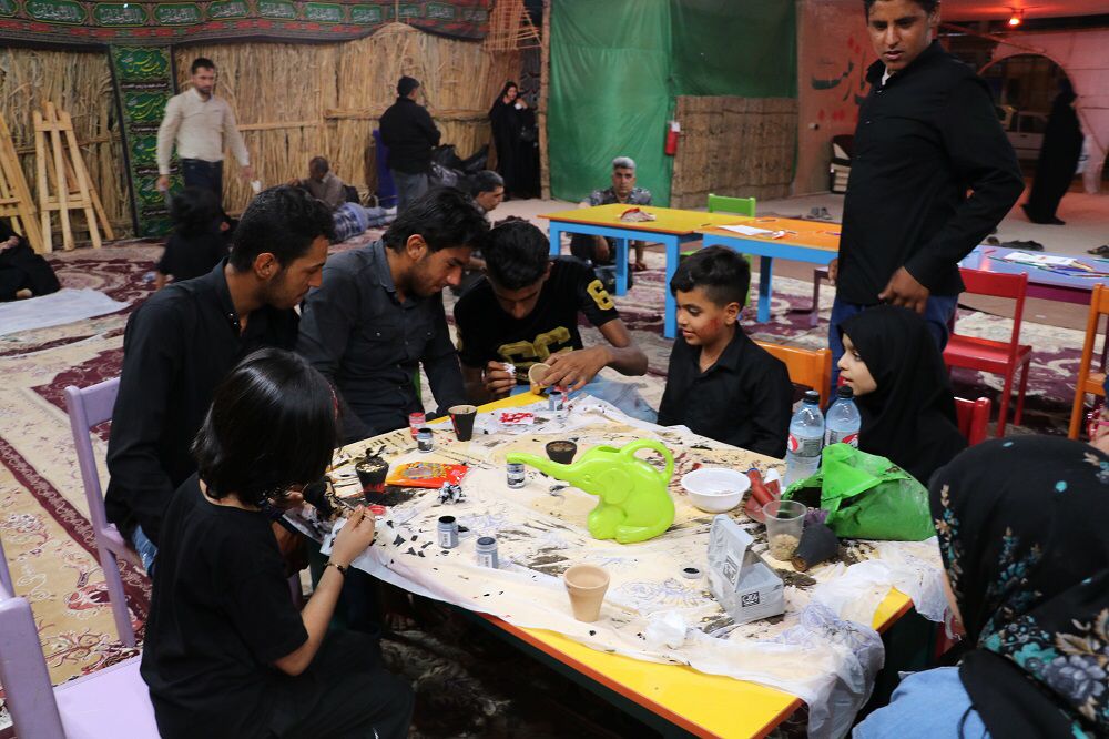 خدمات فرهنگی به زائرین اربعین حسینی در موکبهای نهاد کتابخانهها به روایت تصویر