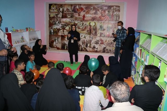 خدمات فرهنگی به زائرین اربعین حسینی در موکبهای نهاد کتابخانهها به روایت تصویر