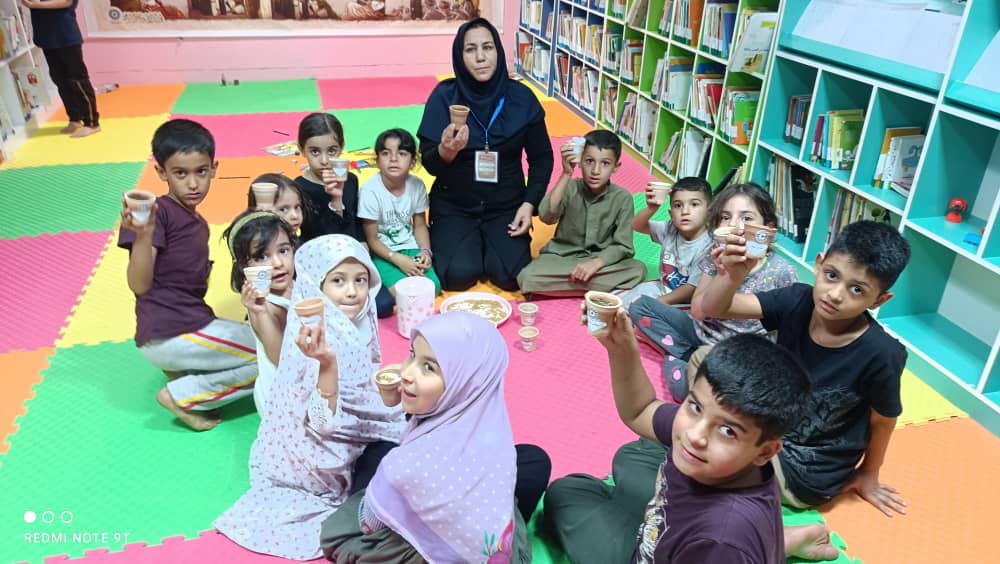 خدمات فرهنگی به زائرین اربعین حسینی در موکبهای نهاد کتابخانهها به روایت تصویر