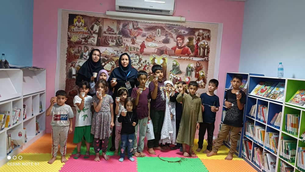 خدمات فرهنگی به زائرین اربعین حسینی در موکبهای نهاد کتابخانهها به روایت تصویر