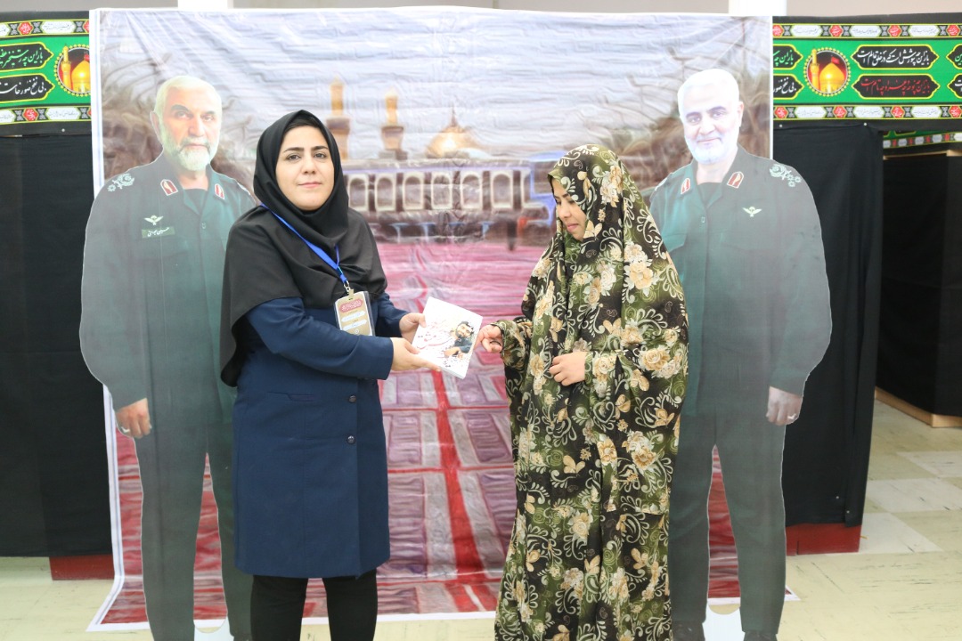 خدمات فرهنگی به زائرین اربعین حسینی در موکبهای نهاد کتابخانهها به روایت تصویر