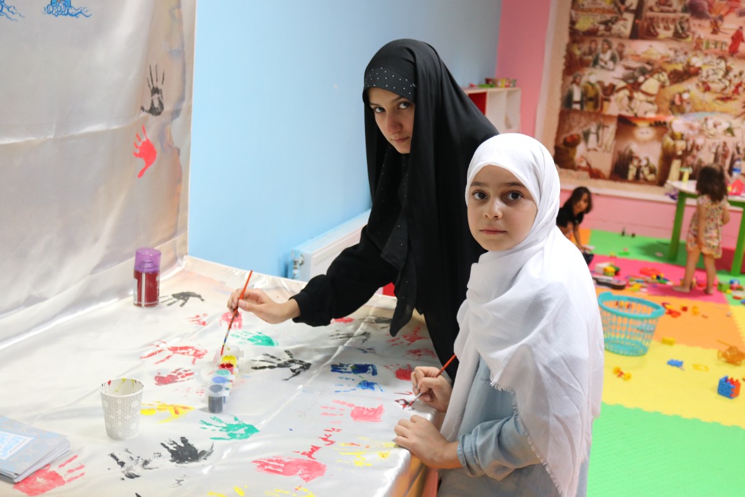 خدمات فرهنگی به زائرین اربعین حسینی در موکبهای نهاد کتابخانهها به روایت تصویر