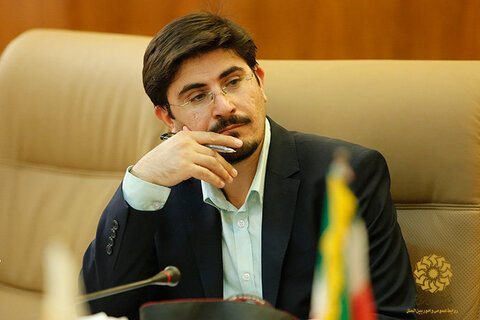 درک دیگران و تحلیل انتقادی دو محصول مهم خواندن است