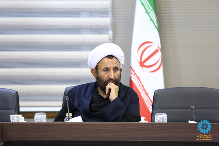 درنظر گرفتن اعتبارات ویژه استانی برای توسعه، تکمیل و تجهیز عادلانه کتابخانههای عمومی