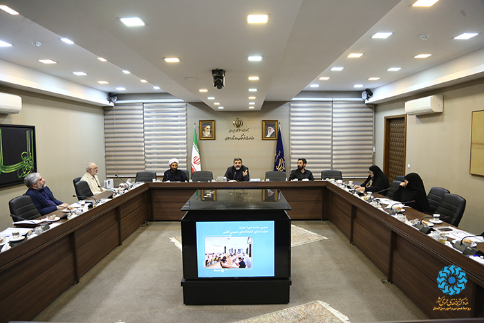 درنظر گرفتن اعتبارات ویژه استانی برای توسعه، تکمیل و تجهیز عادلانه کتابخانههای عمومی