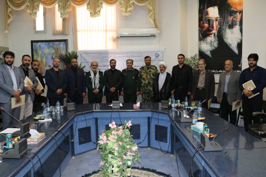 عصر شعر ملی «عطش عشق» در بروجرد برگزار شد عطش عشق لرستان