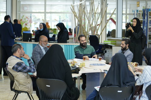 تبدیل پنج کتابخانه عمومی به کتابخانه کودک/ وجود بخش کودک در ۲۷۰۰ کتابخانه عمومی/ ارسال بسته ویژه کودکان و نوجوان به کتابخانههای کودک