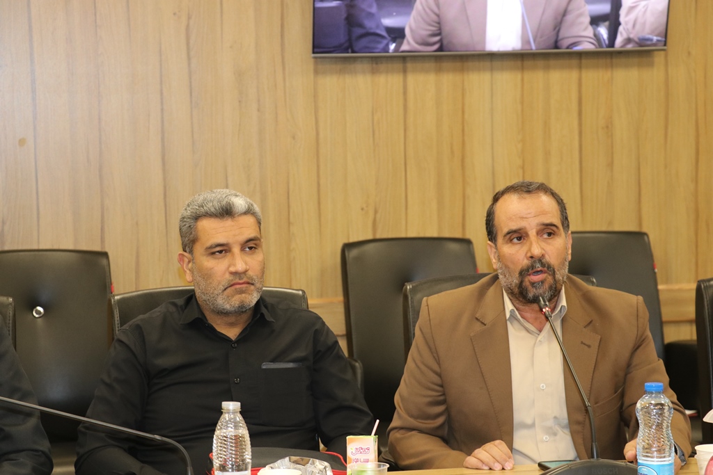 ویژه برنامه عصر شعر «عطش عشق» به همت اداره کل کتابخانه های عمومی خراسان رضوی برگزار شد