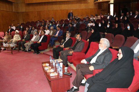 وظیفه نهاد کتابخانههای عمومی کشور در «توسعه دانایی» در رابطه با عضو معنا مییابد