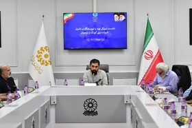 نشست دبیرکل نهاد کتابخانه های عمومی کشور با ناشران و‌ نویسندگان ادبیات دینی کودک و نوجوان