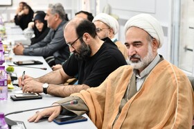 نشست دبیرکل نهاد کتابخانه های عمومی کشور با ناشران و‌ نویسندگان ادبیات دینی کودک و نوجوان