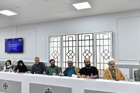 نشست دبیرکل نهاد کتابخانه های عمومی کشور با ناشران و‌ نویسندگان ادبیات دینی کودک و نوجوان