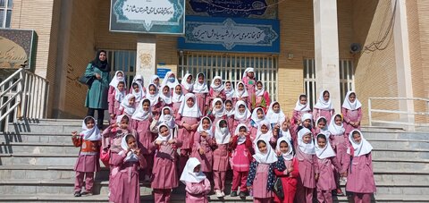 برگزاری برنامه متنوع فرهنگی با حضور پر شور کودکان در کتابخانه‌های عمومی استان مرکزی