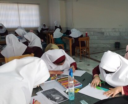 برگزاری برنامه متنوع فرهنگی با حضور پر شور کودکان در کتابخانههای عمومی استان مرکزی