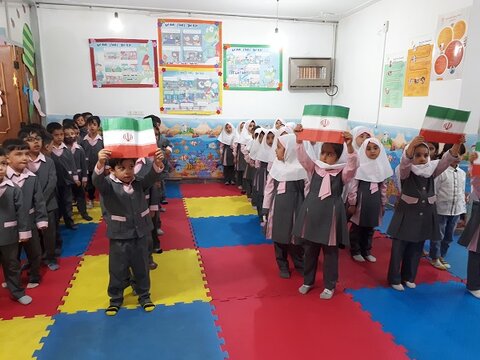 برگزاری برنامه متنوع فرهنگی با حضور پر شور کودکان در کتابخانه‌های عمومی استان مرکزی