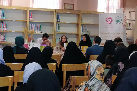 دوستی با کتاب و کتابخانه عاملی مهم در تحقق اهداف بزرگ زندگی است