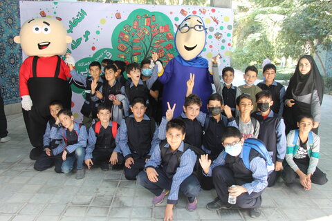 انتخاب برگزیدگان مرحله استانی دومین دوسالانه قصه گویی در تهران برگزار شد