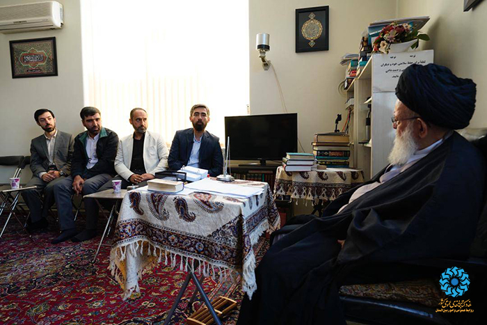 کتابخانههای عمومی وظیفه آگاهیرسانی به جوانان را بر عهده دارند