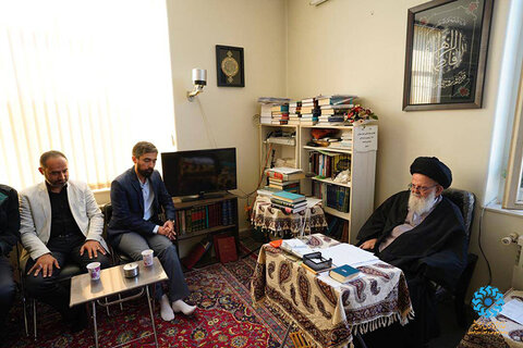 کتابخانههای عمومی وظیفه آگاهیرسانی به جوانان را بر عهده دارند