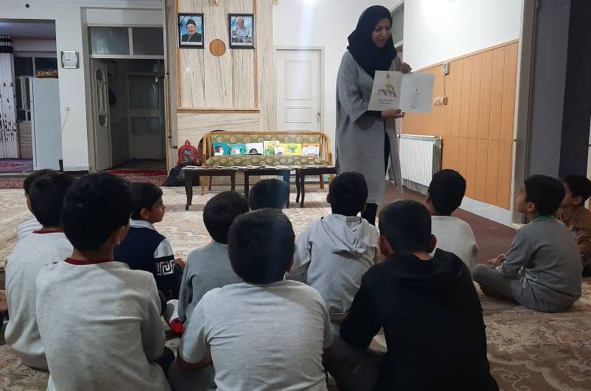 انس با کتاب در کتابخانههای عمومی خراسان رضوی