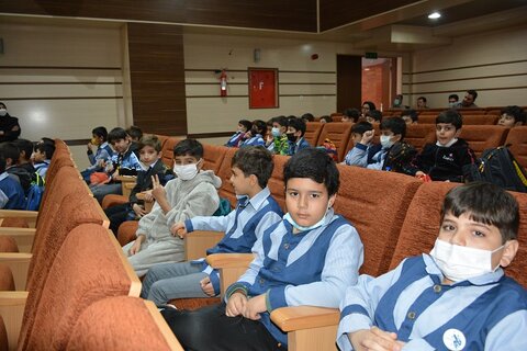 نمایش بهترین جلوههای زندگی به کودک و نوجوان توسط قصهگو