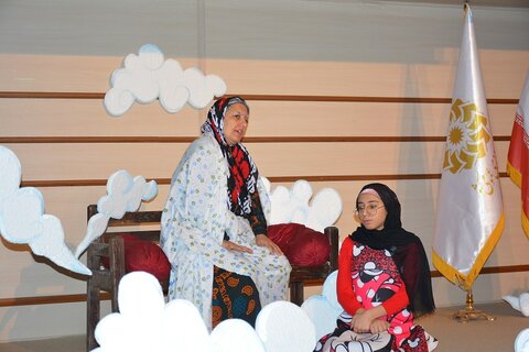 نمایش بهترین جلوههای زندگی به کودک و نوجوان توسط قصهگو