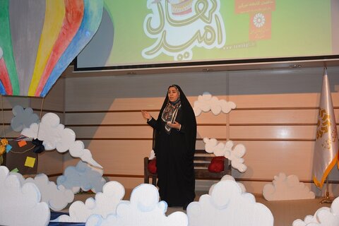 نمایش بهترین جلوههای زندگی به کودک و نوجوان توسط قصهگو