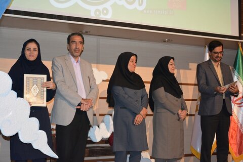 نمایش بهترین جلوههای زندگی به کودک و نوجوان توسط قصهگو