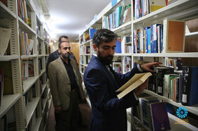 بازدید دبیرکل نهاد از کتابخانه مرکزی یاسوج
