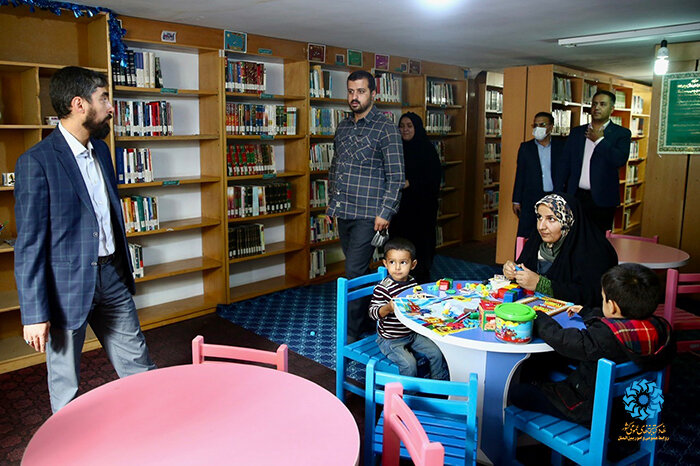 از دیدار با کتابداران تا حضور در مراسم تشییع پیکر دو شهید حمله تروریستی به حرم شاهچراغ